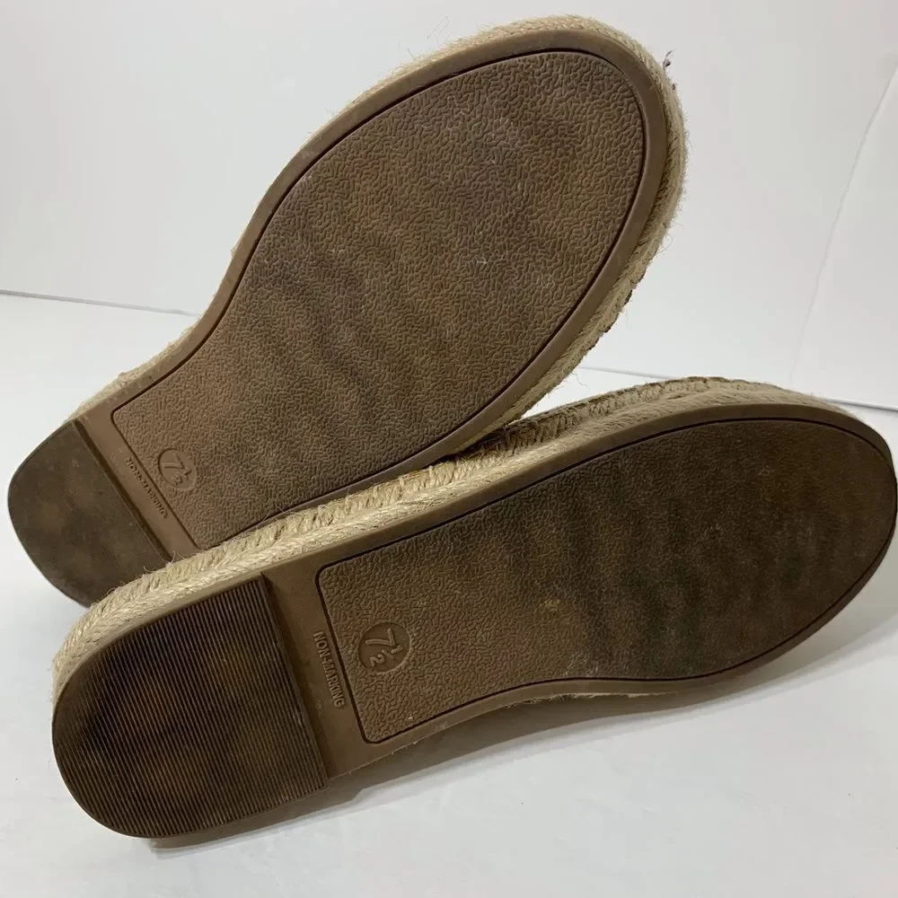 EUC‎ Universal Thread Animal Print Espadrille Mules